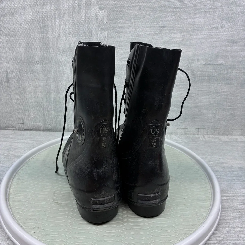 Vintage 70s Bata US Military Extreme Cold Weather Mickey Boots 5W Bunny Boots